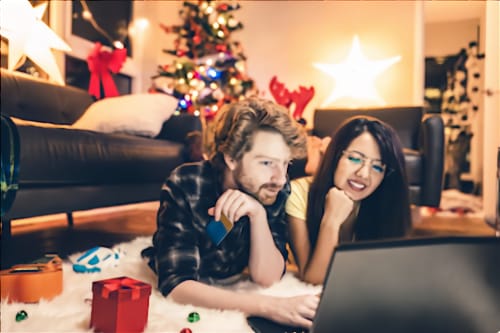 Credit Card Safety and Shopping Safely Online This Holiday Season