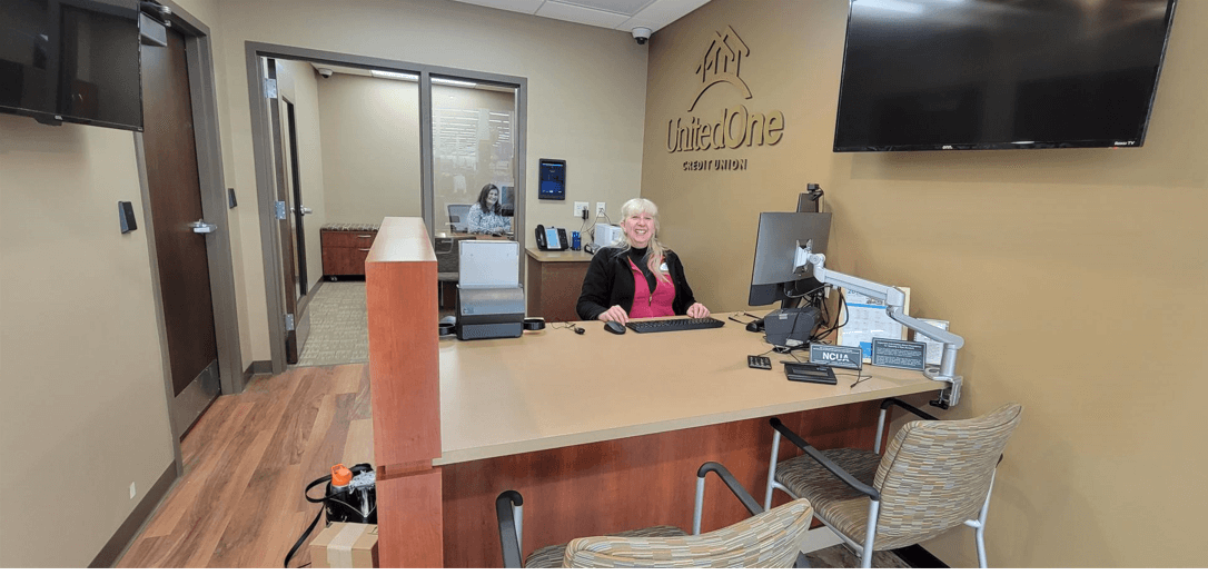Concierge desk at UnitedOne Walmart office following the 2022 remodel.
